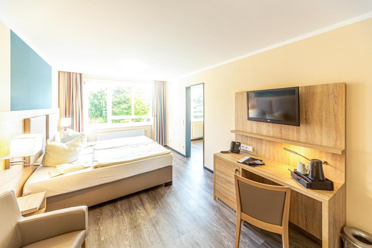 Hotel Ruegenblick Stralsund Exterior photo
