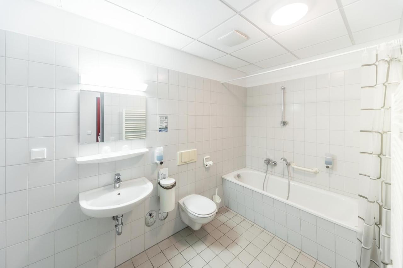Hotel Ruegenblick Stralsund Exterior photo