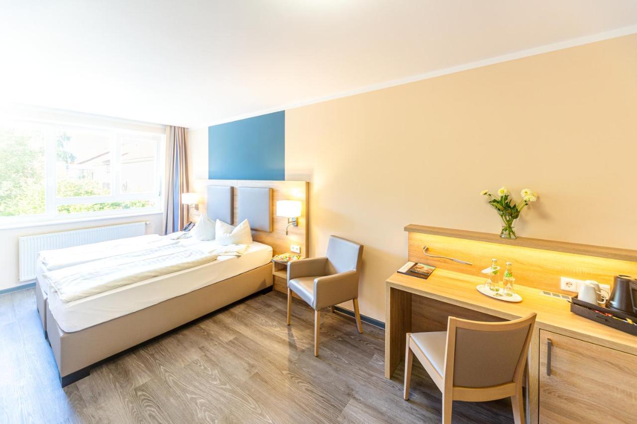 Hotel Ruegenblick Stralsund Exterior photo