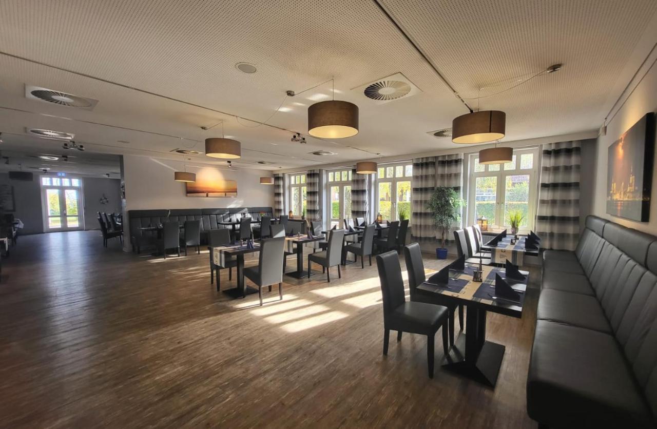 Hotel Ruegenblick Stralsund Exterior photo