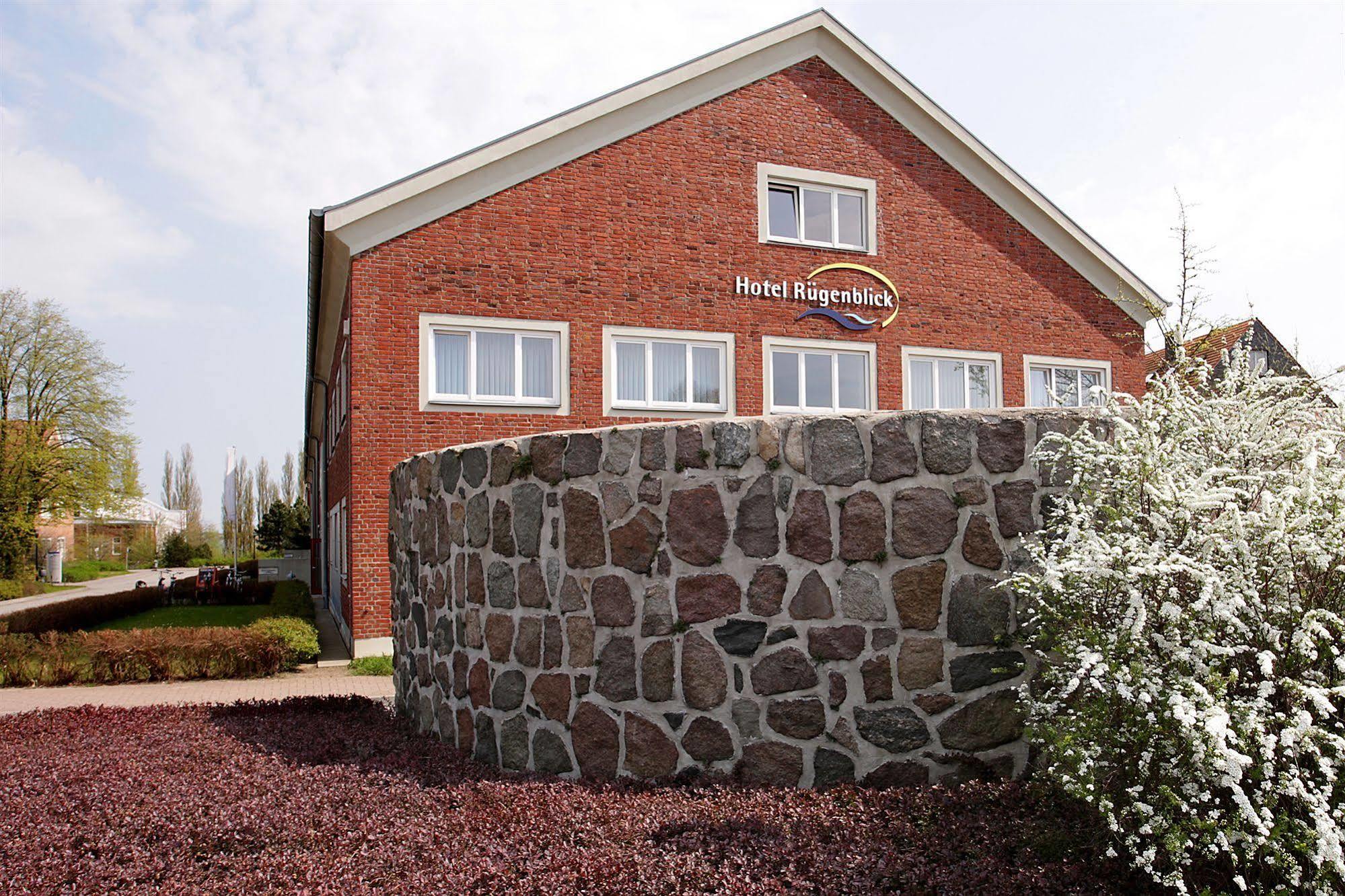 Hotel Ruegenblick Stralsund Exterior photo