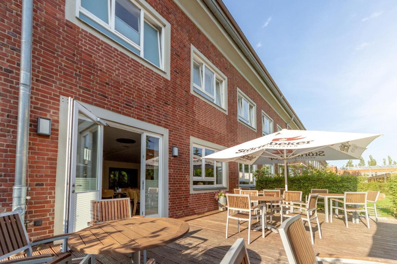 Hotel Ruegenblick Stralsund Exterior photo