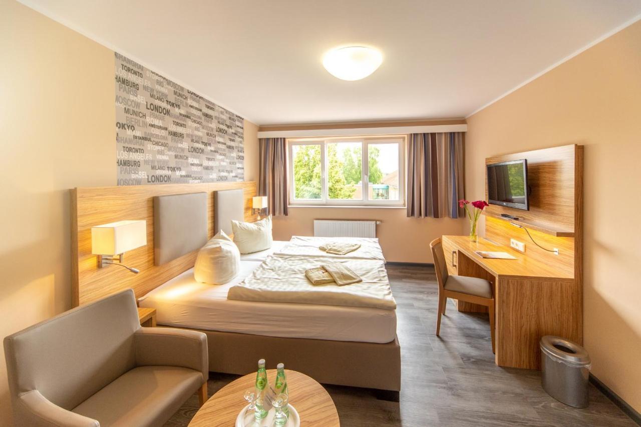 Hotel Ruegenblick Stralsund Exterior photo